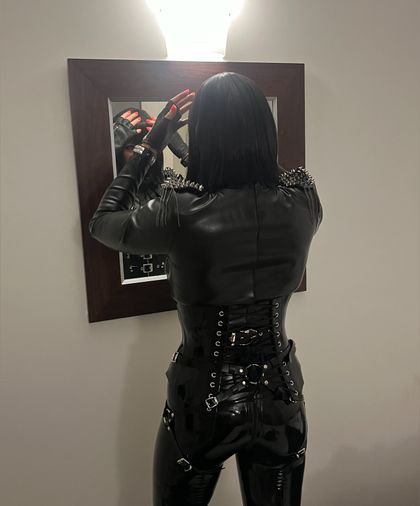 shinykapri OnlyFans picture