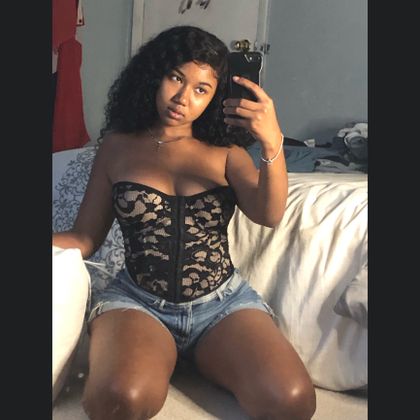 binnamonlee OnlyFans picture