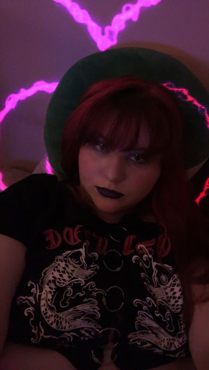 cosmiclady658 OnlyFans picture