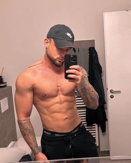 oliveraesof OnlyFans picture