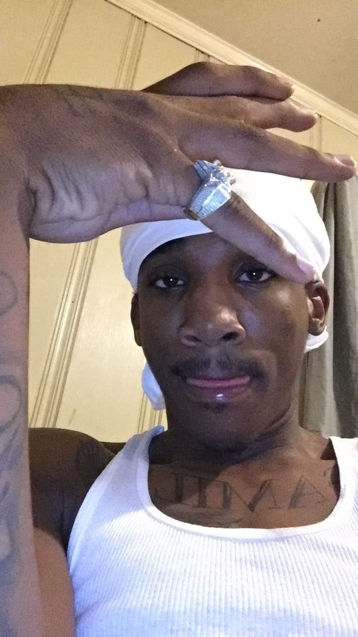 zmoe_60 OnlyFans profile picture