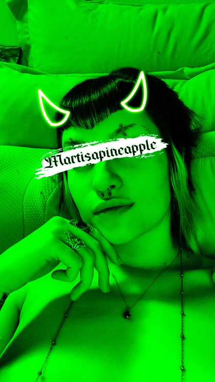 martisapineapple OnlyFans picture