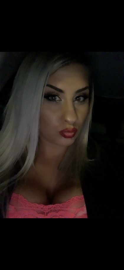 Best Hot Lana_bhad OnlyFans Accounts | FansMetrics.com