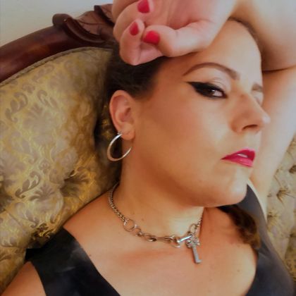 helgedom OnlyFans picture