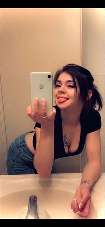 caroline722 OnlyFans picture