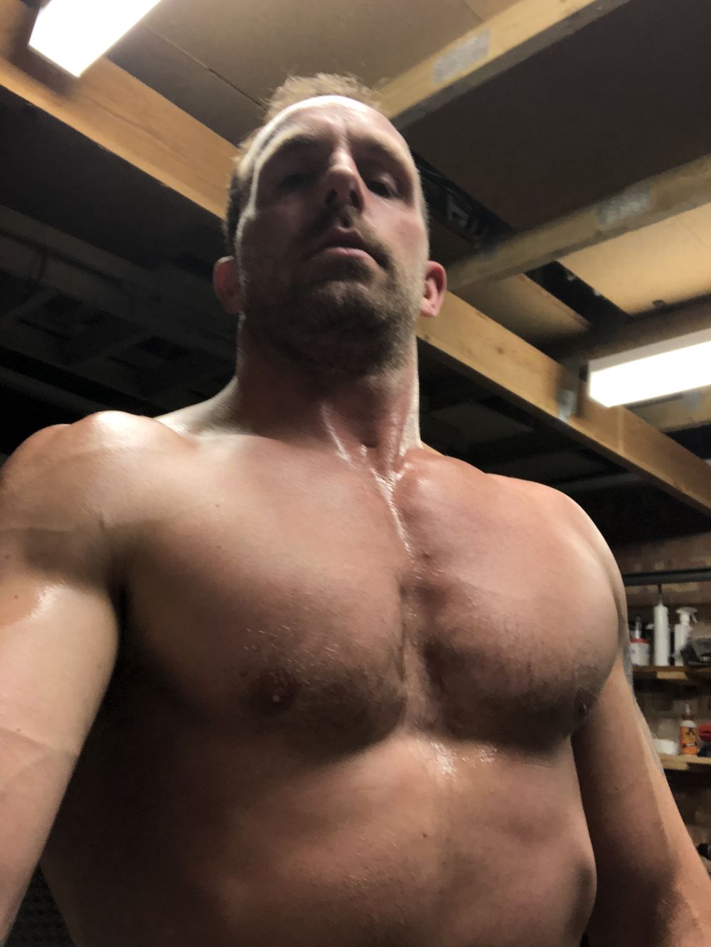 u188518238 OnlyFans profile picture