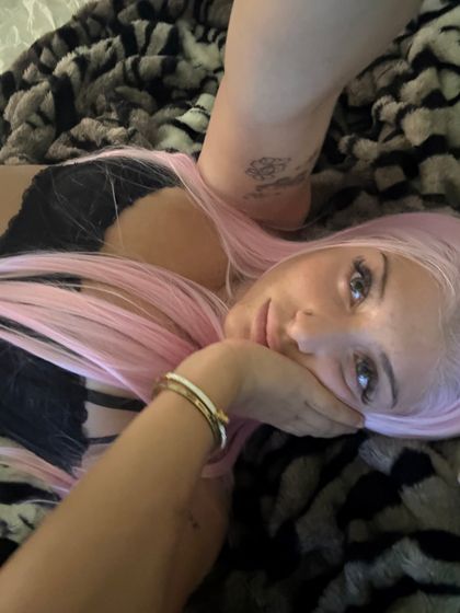 pradabayy OnlyFans picture