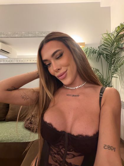 labatres OnlyFans picture