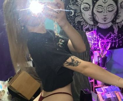 c1oeee OnlyFans picture