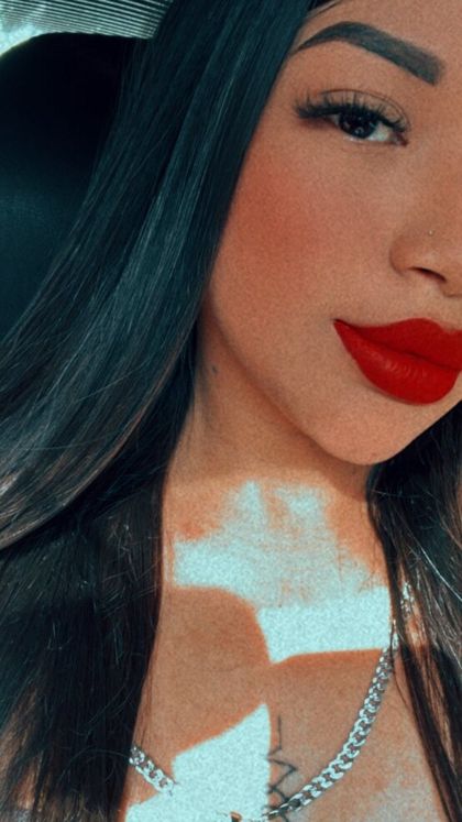lya19 OnlyFans picture