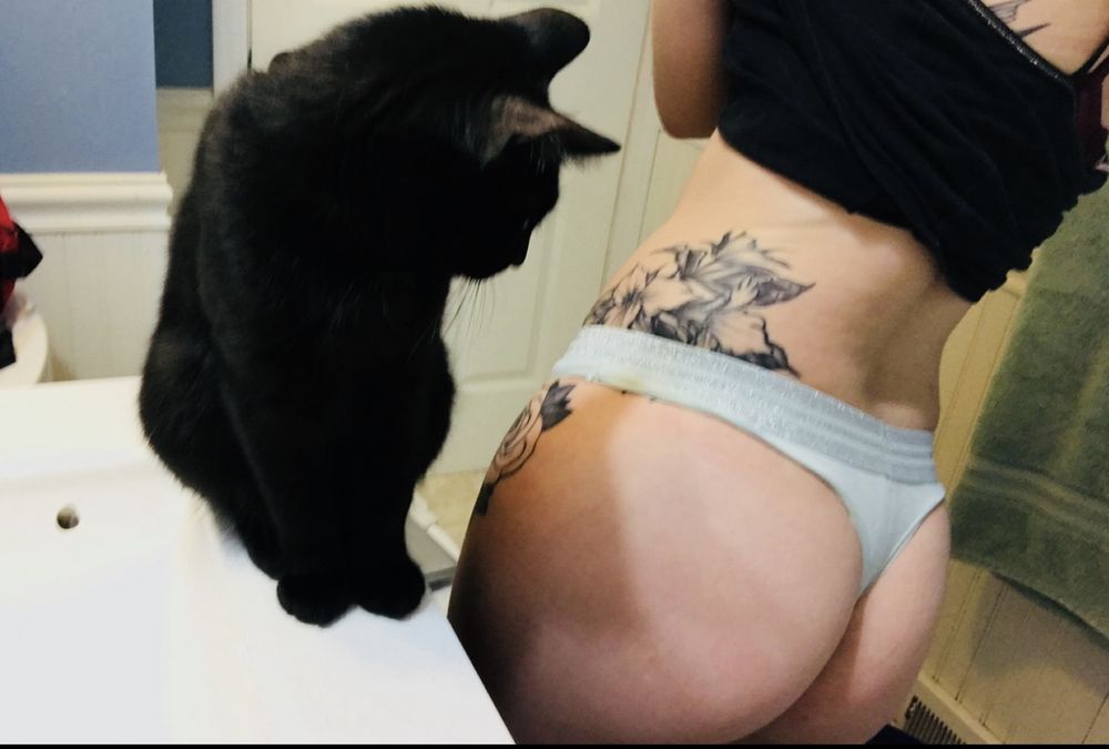 petitepeachxxx OnlyFans profile picture