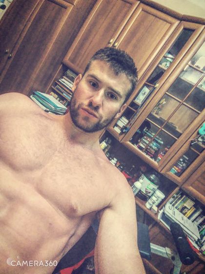 artemiszeus9578 OnlyFans picture