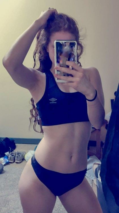 littleredforyou OnlyFans picture