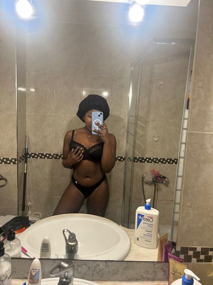 ivyisyours OnlyFans picture