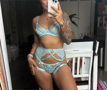 bigbootybrunetteee OnlyFans picture