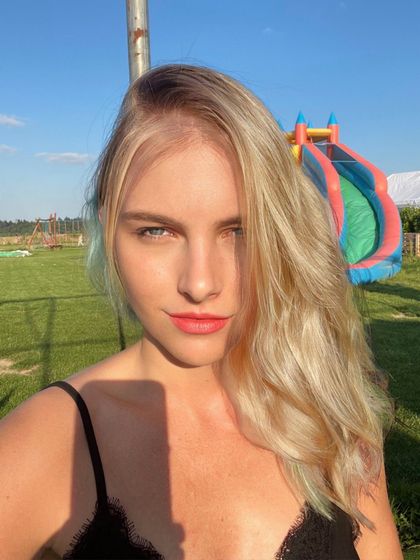 violettesin OnlyFans picture