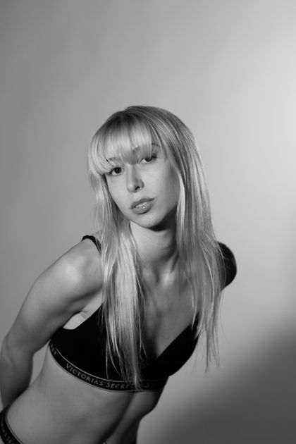 mellyvenelly OnlyFans picture