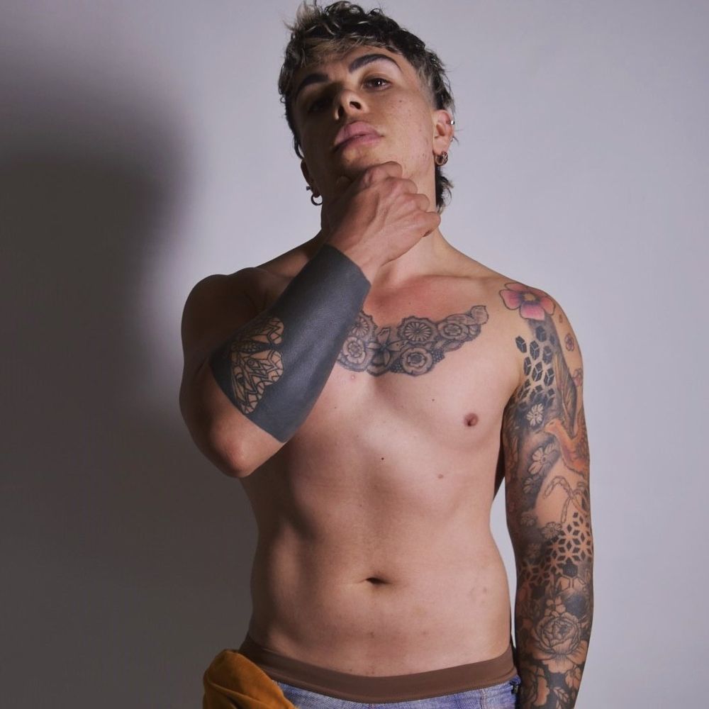 sebastianllira OnlyFans profile picture