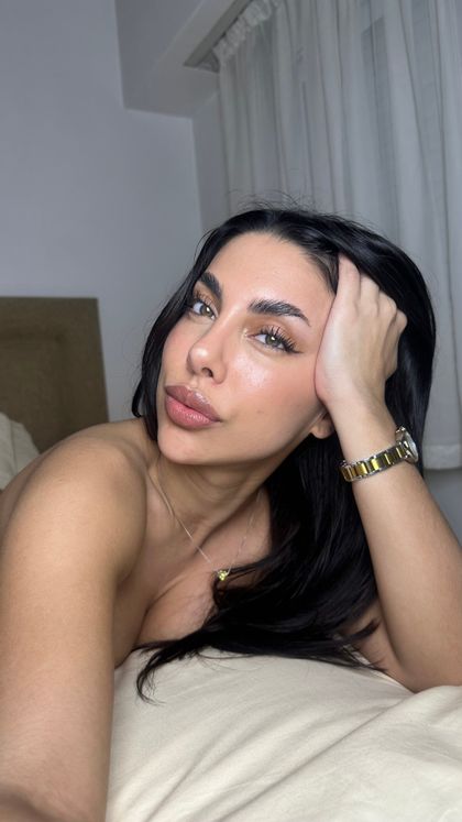 anushsarafian OnlyFans picture