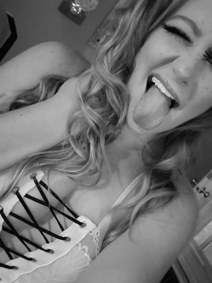 roxy.ray OnlyFans picture