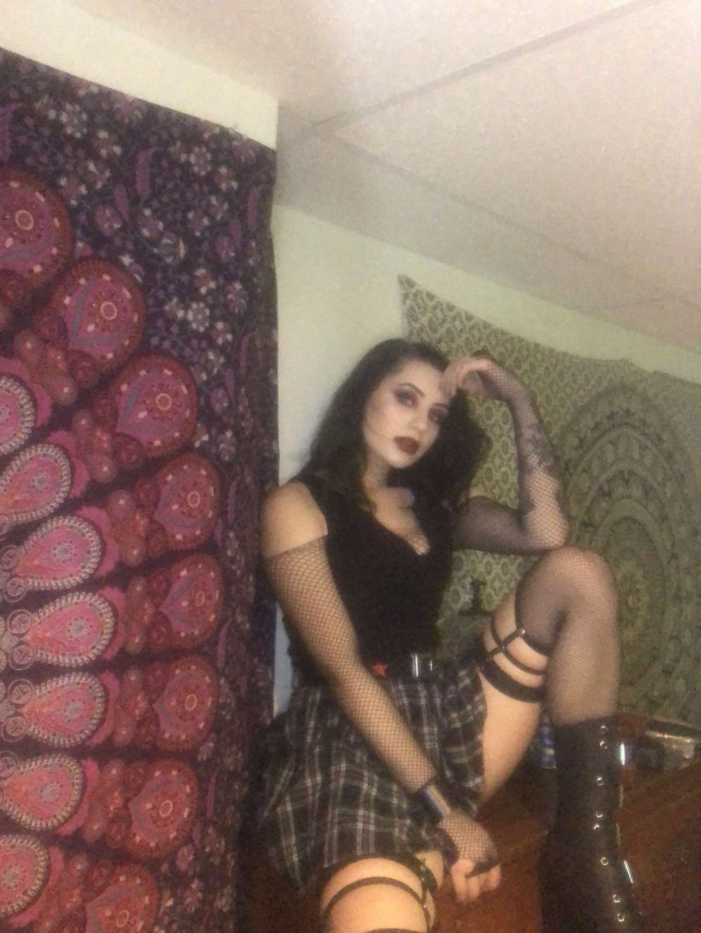 goth-babe-free OnlyFans - Free Trial - XXX Photos | FansMetrics.com