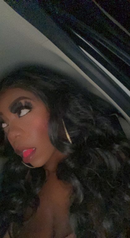 pumpsnblush OnlyFans picture