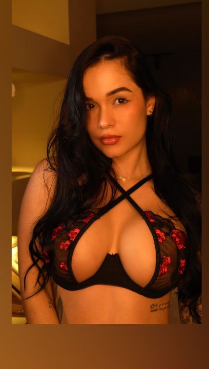 andreaa11g OnlyFans picture