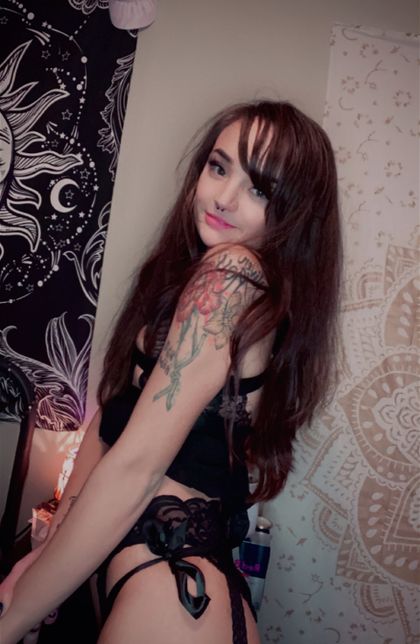 xxxmikaelaxxx OnlyFans picture