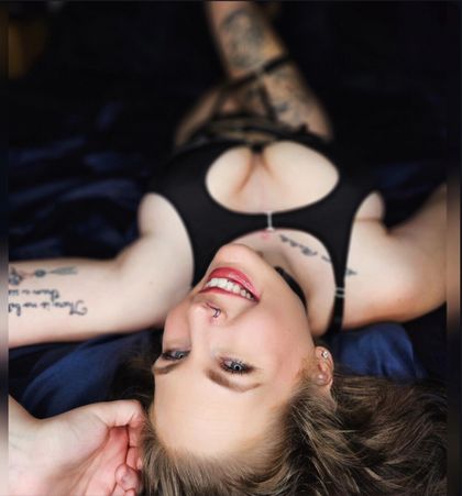 the.tattedhippie OnlyFans picture