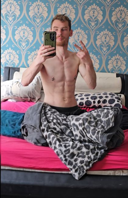 theghilliedhu OnlyFans picture
