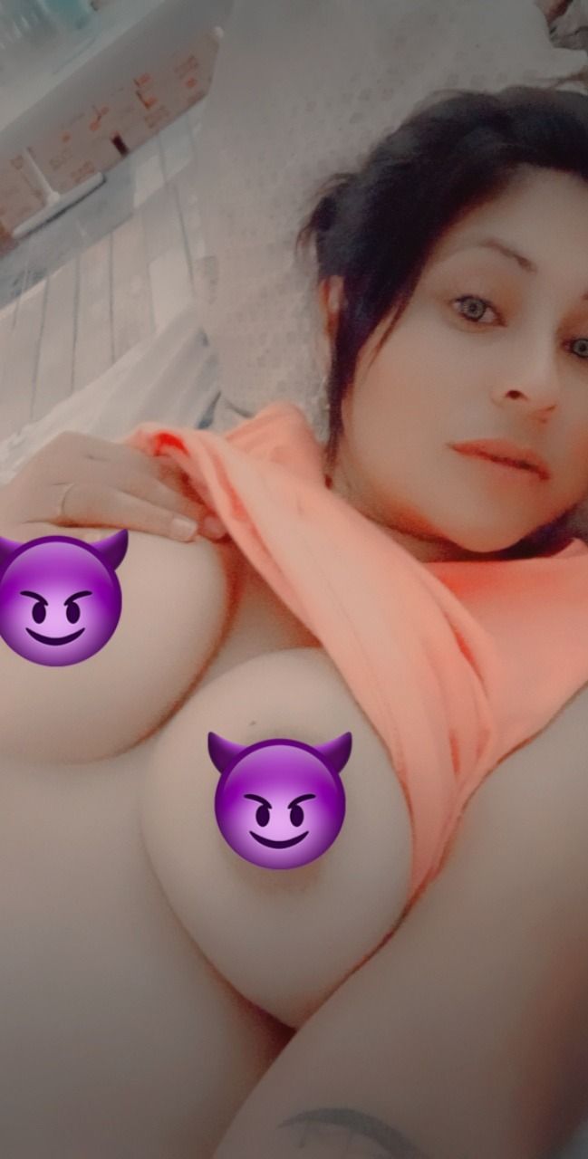 loly247 OnlyFans profile picture