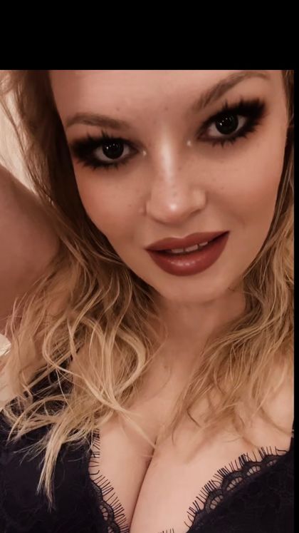 ashleystone.us OnlyFans picture