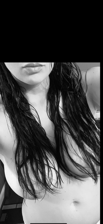 kraveme28 OnlyFans picture