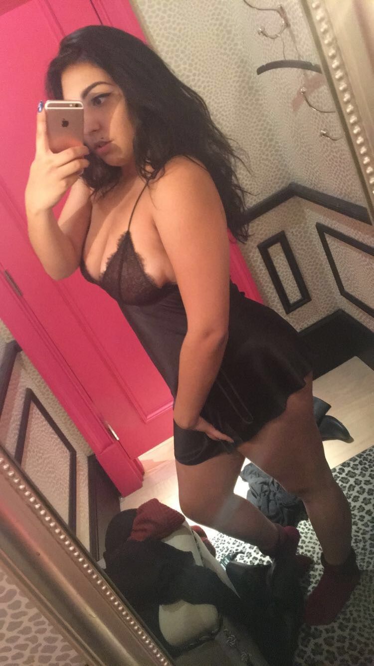 poca-hot-ass OnlyFans profile picture
