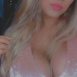 kinkykarmen3 OnlyFans picture
