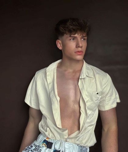 matthewslim OnlyFans picture