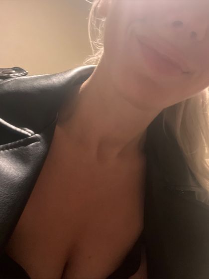 evasweetie OnlyFans picture