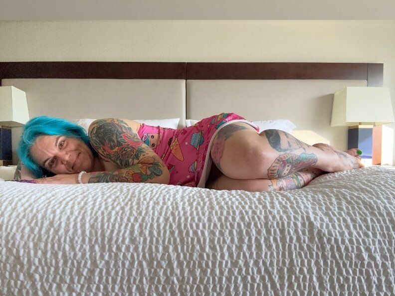 cherrybombbombbitches OnlyFans profile picture