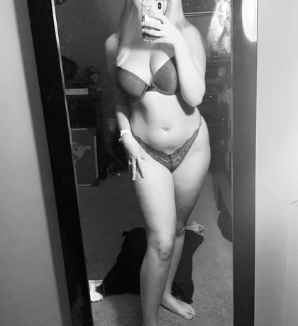 via.mariiee OnlyFans picture