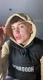yk_hs17 OnlyFans - Free Trial - Photos - Socials | FansMetrics.com