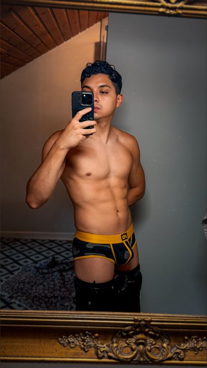 leotheo.x OnlyFans picture