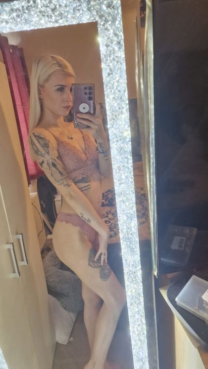 wifeincontrol OnlyFans picture