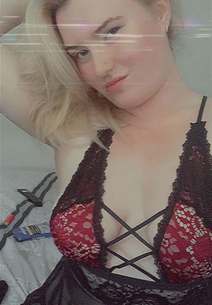 kinkysapphire OnlyFans picture