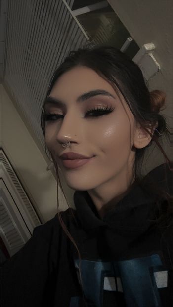 Emm Nicole