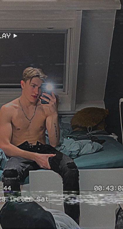 u225142337 OnlyFans picture