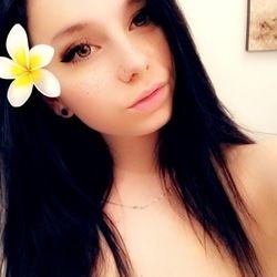 Best Luna Escapes OnlyFans Accounts sorted by photos | FansMetrics.com