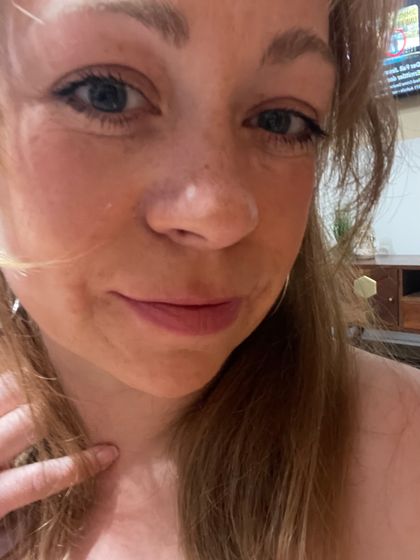 redwife2904 OnlyFans picture