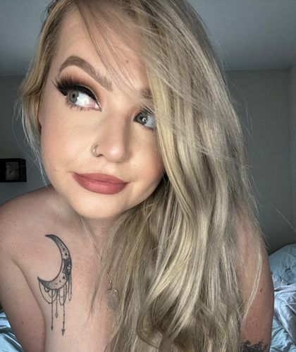 xolaynee OnlyFans picture