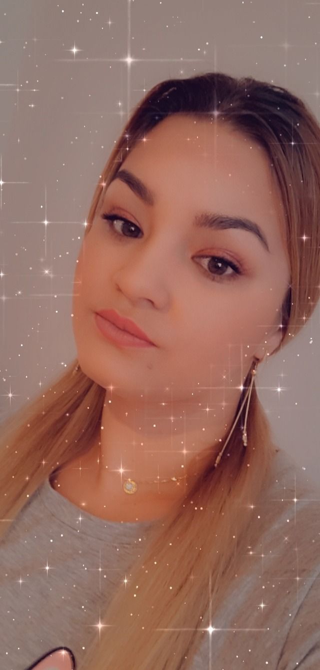 ela_ionela_diana OnlyFans profile picture