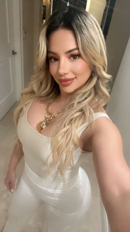 mollycooperx OnlyFans picture